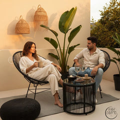 Ensemble de balcon élégant – Deux chaises en métal avec table ronde