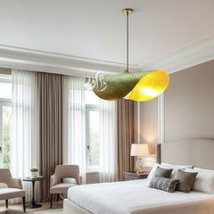 Suspension Artisanale en Laiton Martelé – Luminaire Minimaliste pour Cuisine