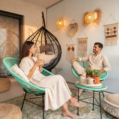 Ensemble de balcon élégant – Deux chaises en métal avec table ronde