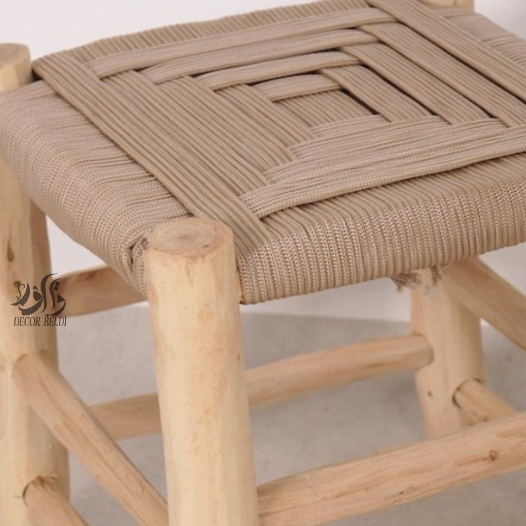 Lot de 3 tabourets artisanaux en bois avec assise tressée | Design naturel et élégant pour balcon et intérieur